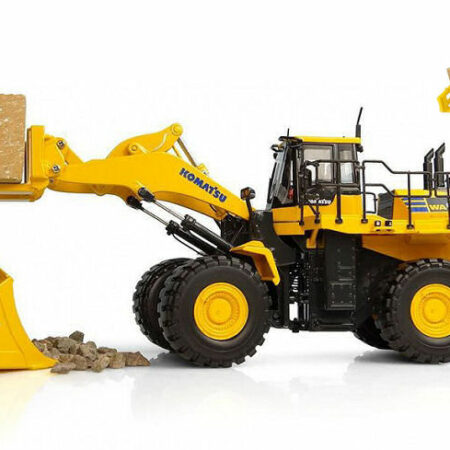 Universal Hobbies PALA GOMMATA KOMATSU WA600-8 CON FORCA x BLOCCHI 1:50