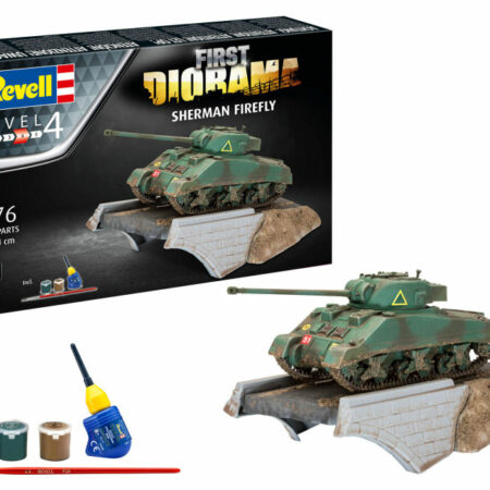 Revell FIRST DIORAMA SET SHERMAN FIREFLY KIT 1:76