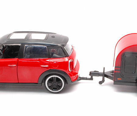 MotorMax MINI COOPER S COUNTRYMAN WITH CAMPER TRAILER RED/BLACK 1:24