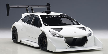 AutoArt PEUGEOT 208 T16 PIKES PEAK 2013 WHITE 1:18