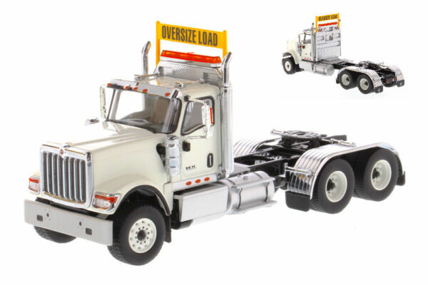 Diecast Master HX520 TANDEM TRACTOR WHITE 1:50