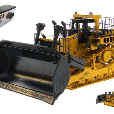 Diecast Master CAT D11T TRACK-TYPE TRACTOR 1:50