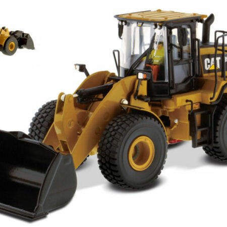 Diecast Master CAT 950M WHEEL LOADER 1:50