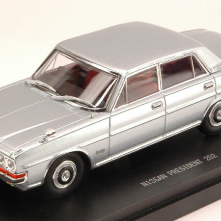 Ebbro NISSAN PRESIDENT 252 1987 SILVER 1:43