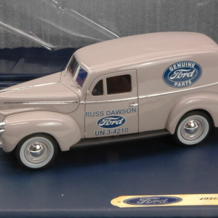 Ford Genuine Parts FORD PANEL VAN FORD GENUINE PARTS 1935 1:43