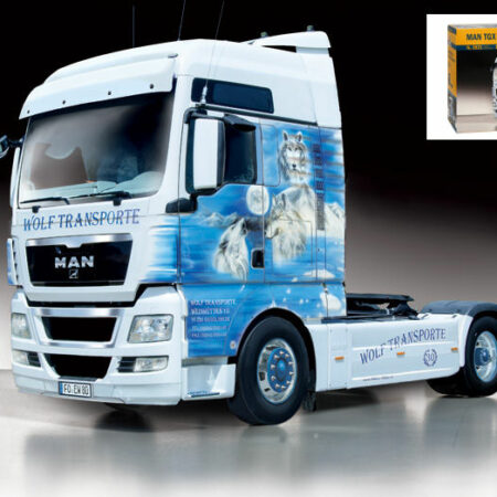 Italeri MAN TGX XXL "WOLF TRANSPORTER" KIT 1:24