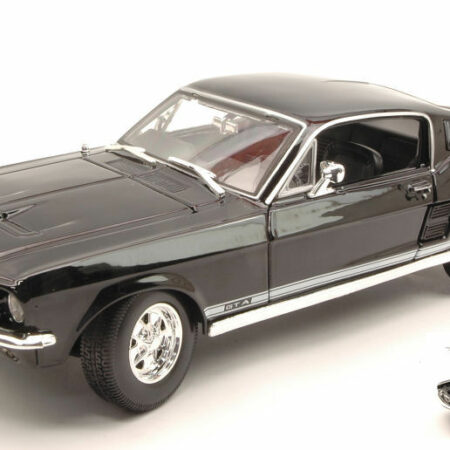 Maisto FORD MUSTANG GTA FASTBACK 1967 BLACK 1:18