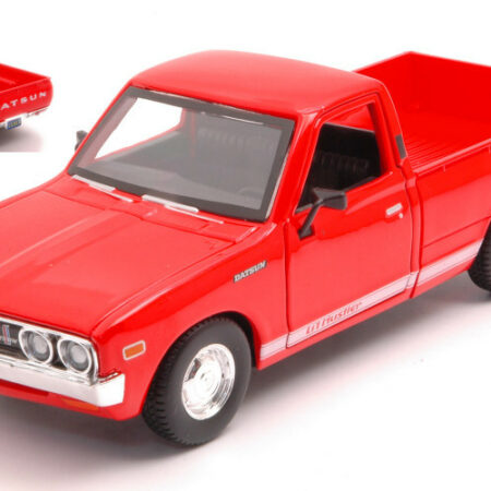 Maisto DATSUN 620 PICK UP 1973 1:24