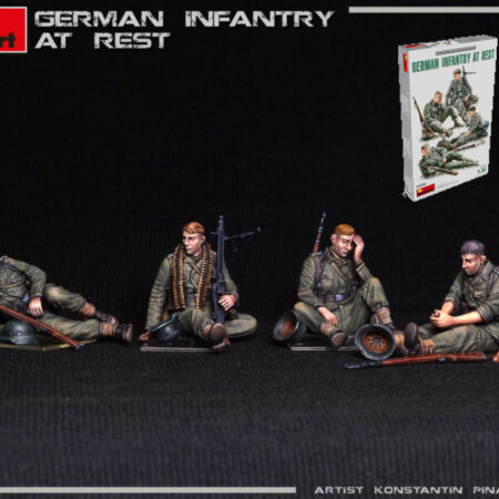 Miniart GERMAN INFANTRY AT REST KIT 1:35