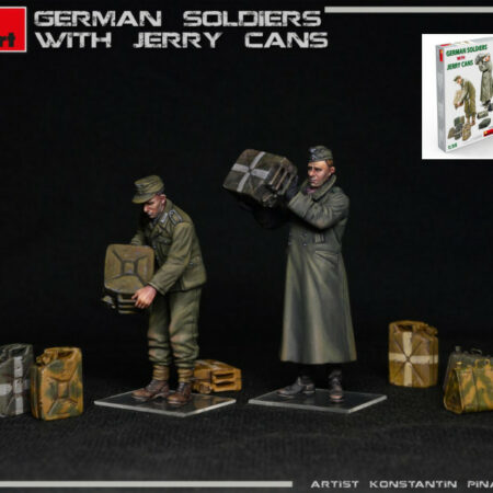 Miniart GERMAN SOLDIERS W/JERRY CANS KIT 1:35