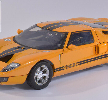 MotorMax FORD GT CONCEPT 2004 YELLOW W/BLACK STRIPES 1:12