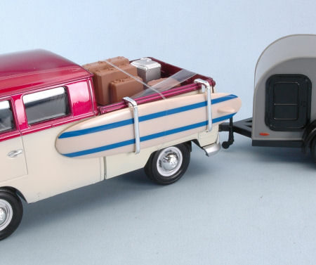 MotorMax VW 12 PICK UP "WEEK AT THE BEACH SET" 1:24