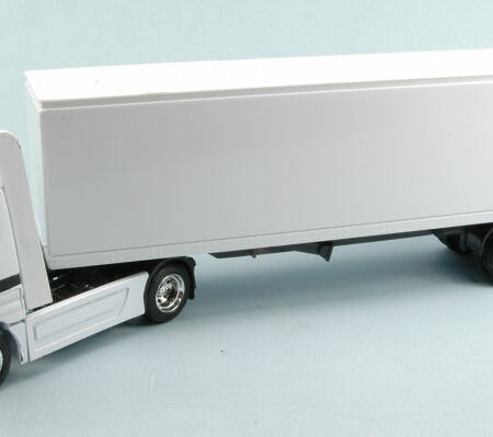 New Ray CAMION MERCEDES CONTAINER WHITE 1:43