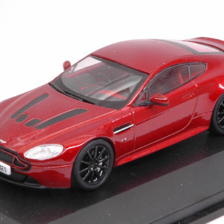 Oxford ASTON MARTIN V12 VANTAGE S VOLCANO RED 1:43