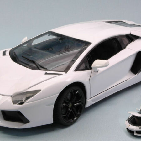 Rastar LAMBORGHINI AVENTADOR LP700-4 WHITE 1:18