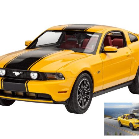 Revell FORD MUSTANG GT 2010 KIT 1:25