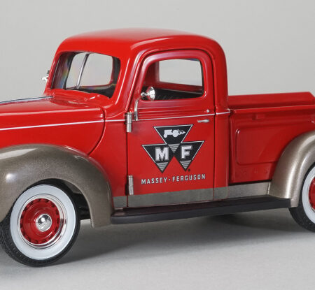 SpecCast FORD PICK UP 1940 MASSEY FERGUSON 1:25