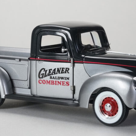 SpecCast FORD PICK UP 1940 GLEANER 1:25