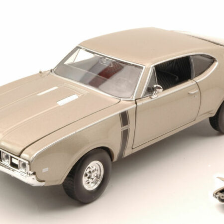 Welly OLDSMOBILE 442 1968 LIGHT GOLD 1:24