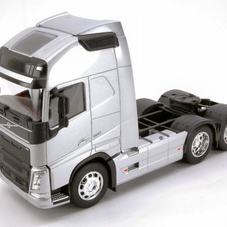 Welly VOLVO FH 3-AXLE 2016 SILVER 1:32