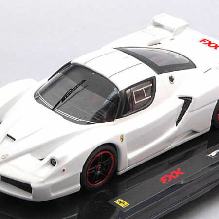 Hot Wheels FERRARI FXX 2005 BIANCO PERLA 1:43