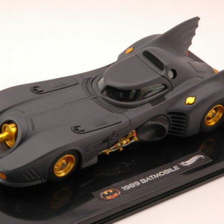 Hot Wheels BATMOBILE 1989 1:43