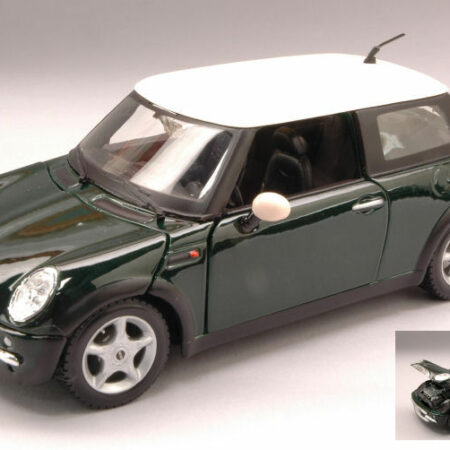 Maisto NEW MINI COOPER 2002 GREEN W/WHITE ROOF 1:24