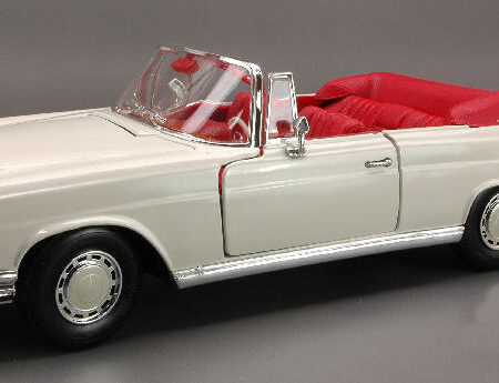 Maisto MERCEDES 280 SE 1968 CREAM 1:18