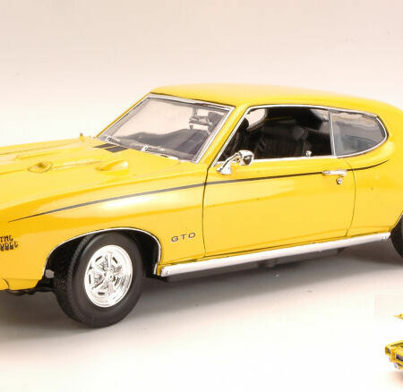 MotorMax PONTIAC GTO JUDGE 1969 YELLOW 1:18