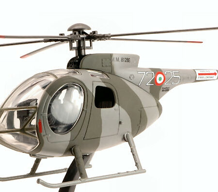 New Ray ELICOTTERO NH500 ESERCITO ITALIANO 1:32