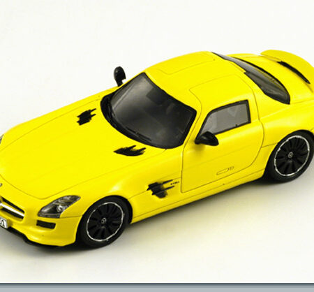 Spark Model MERCEDES SLS AMG E-CELL 2010 YELLOW 1:43