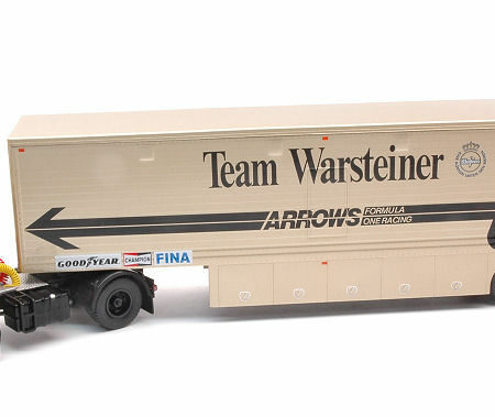 Ixo Model VOLVO F89 TEAM WARSTEINER ARROWS RACE TRANSPORT 1:43