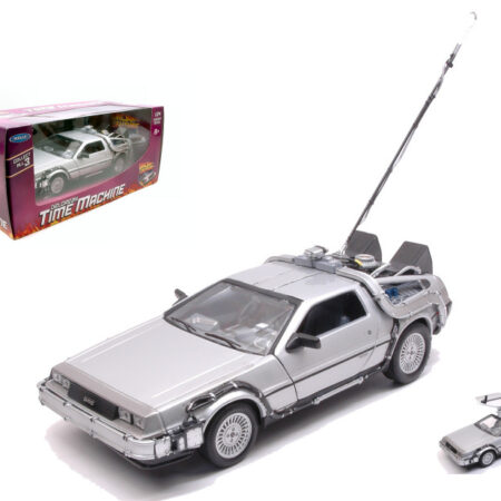 Welly DE LOREAN "BACK TO THE FUTURE" TIME MACHINE 1:24