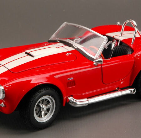 Welly SHELBY COBRA 427 SC 1965 RED/WHITE 1:24