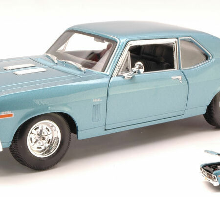 Maisto CHEVROLET NOVA SS COUPE  1970 LIGHT METALLIC BLUE 1:18