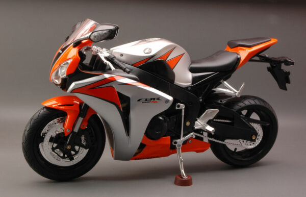 New Ray HONDA CBR 1000 RR 2009 1:6