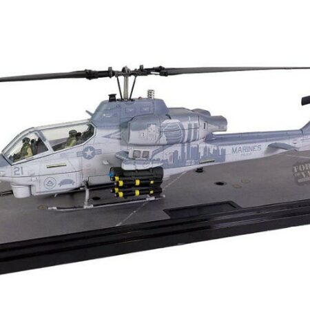 Forces of Valor ELICOTTERO BELL AH-1W WHISKEY COBRA ATTACK SQUADRON 167 1:48