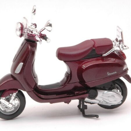 Maisto VESPA LXV 2013 AMARANT MET.1:18