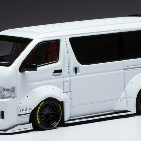 Ixo Model TOYOTA HIACE WIDEBODY 2018 MET.WHITE 1:43