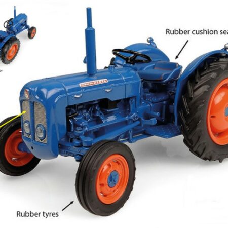 Universal Hobbies FORDSON DEXTA 1960 1:32