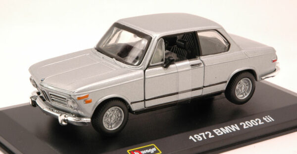 Burago BMW 2002 TII SILVER 1:32