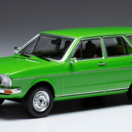 Ixo Model VW PASSAT VARIANT LS 1975 GREEN 1:43