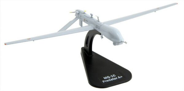 Italeri MQ-1C PREDATOR 1:100