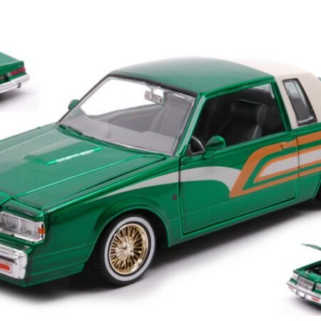 MotorMax BUICK REGAL 1987 GREEN 1:24