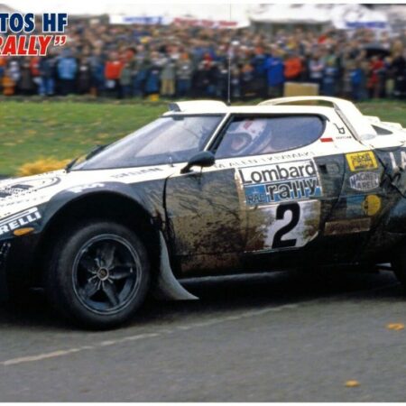 Hasegawa LANCIA STRATOS HF 1979 RAC RALLY KIT 1:24