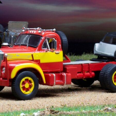 Ixo Model MACK B 61 1953 RED/YELLOW 1:43