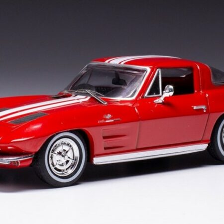 Ixo Model CHEVROLET CORVETTE STINGRAY 1963 RED/WHITE 1:43