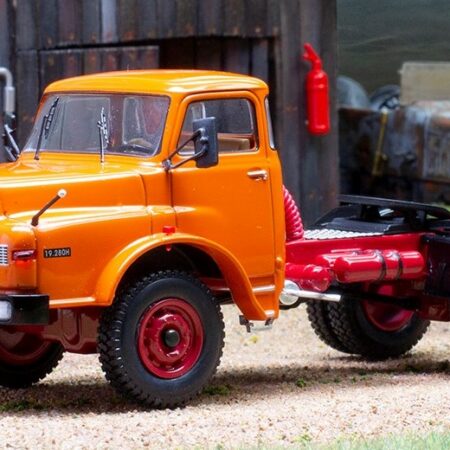 Ixo Model MAN 19.280 H 1971 ORANGE 1:43