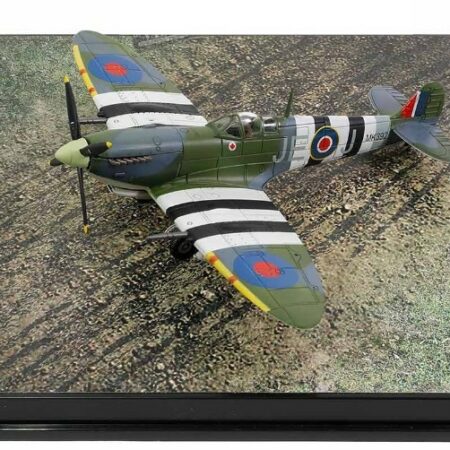 Forces of Valor SUPERMARINE SPITFIRE MK.IX MK 392 WG CDR 1:72