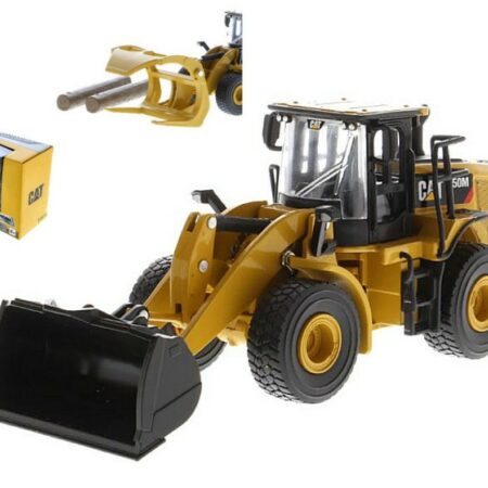 Diecast Master CAT 950M WHEEL LOADER WITH LOG FORK 1:64